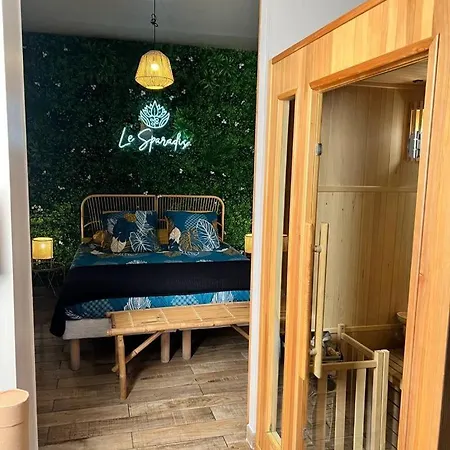 Sparadis Bed & Breakfast *